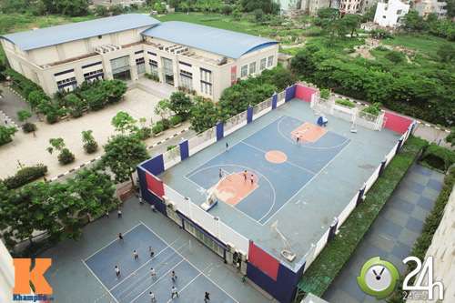 (Một góc khuôn viên học thể dục tại Trường Đại học Thăng Long Hà Nội)